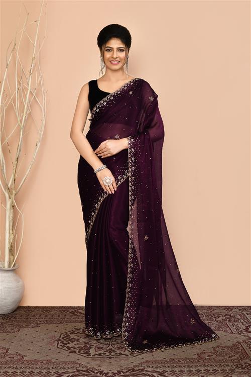 https://media.vinhemfashion.com/Images/FancytouchVol1VLS24K1YESG7MAO/image/designer